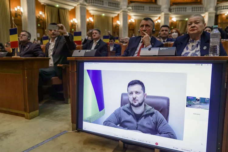Zelenski, în fața Parlamentului României Foto: Inquam/ Octav Ganea