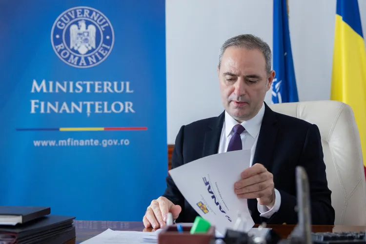 Suma uriașă pe care Finanțele speră să o ia de la contribuabili prin noile majorări de taxe Foto: Facebook