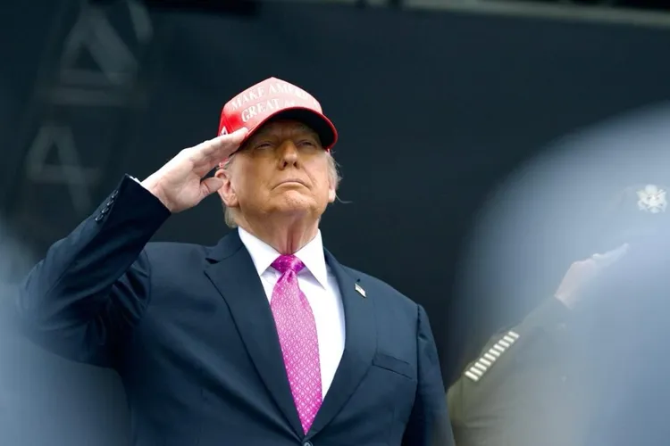 Trump, avertisment foarte dur către Putin (sursa: Facebook/The White House)