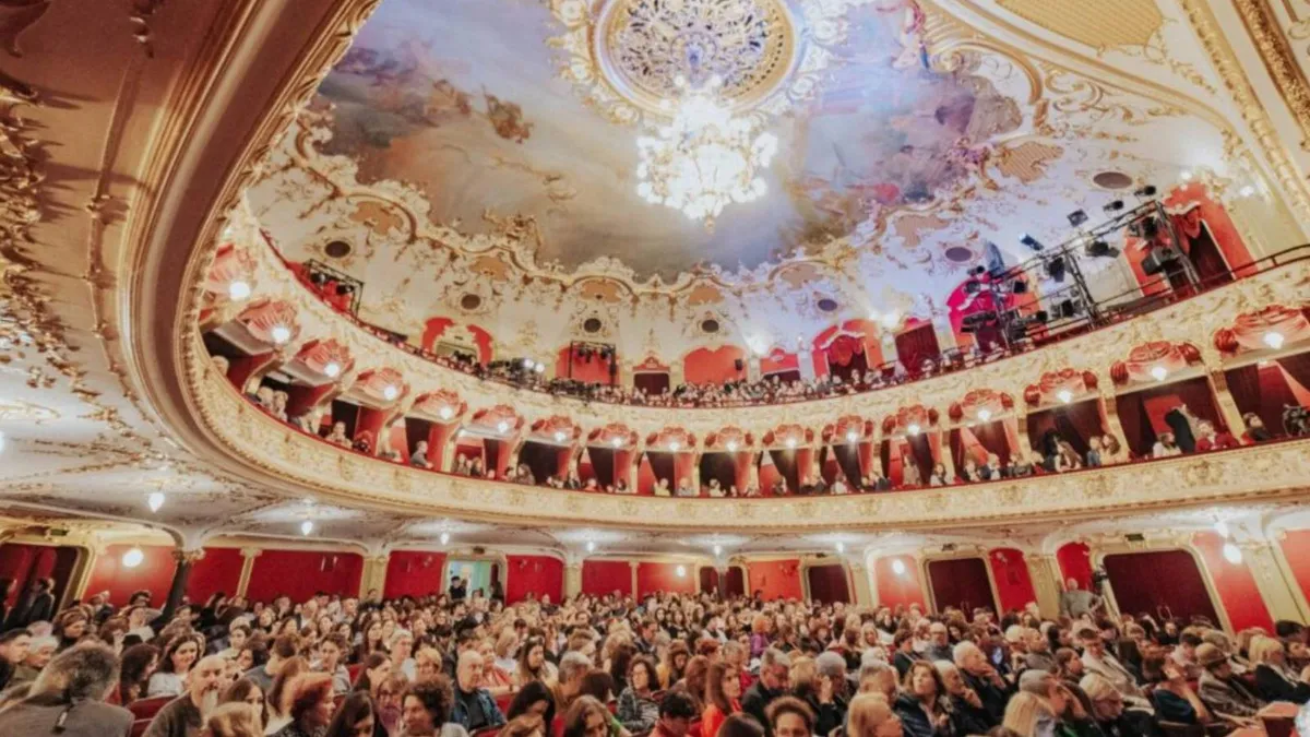 Scriitori celebri participă la FILIT Iași (sursa: ziaruldeiasi.ro)