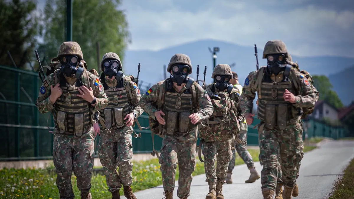 Zeci de mercenari care au lucrat pentru Potra se pensionaseră din Armată din motive medicale Foto: MApN