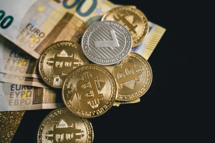 Bulgaria adoptă moneda euro din 2026 (sursa: Pexels/Alesia Kozik)
