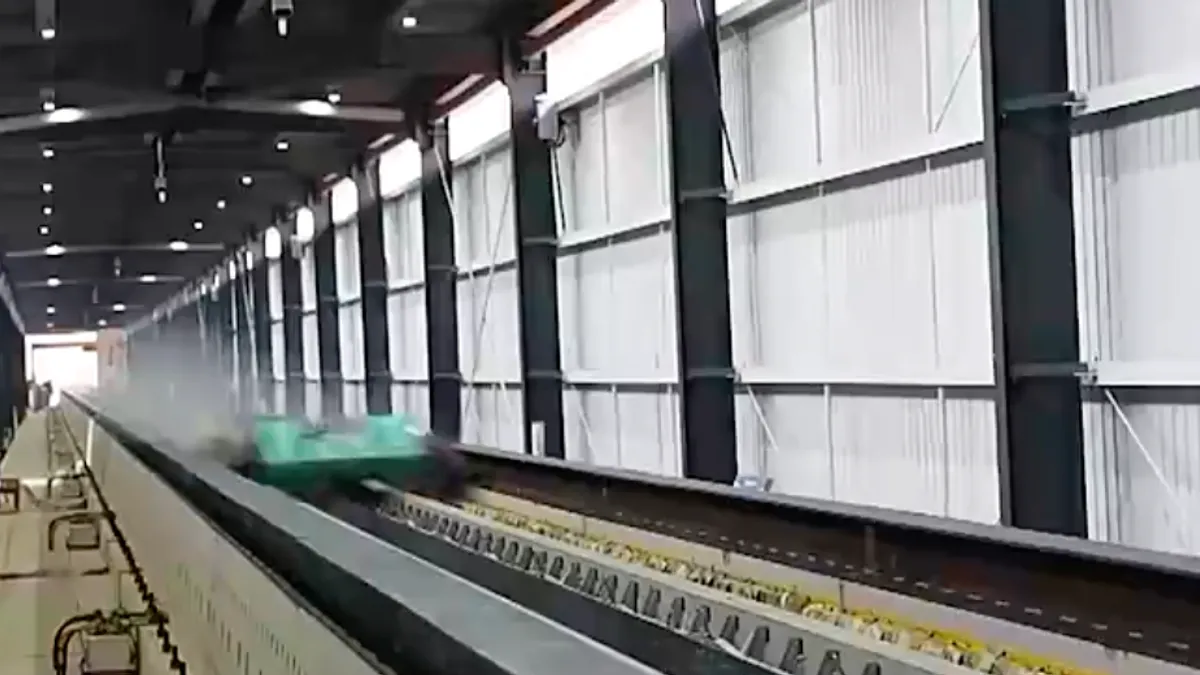 China, reușită SF: de la 0 la 700 km/h în două secunde pe cale de rulare cu levitație magnetică (sursa: cctv.com)