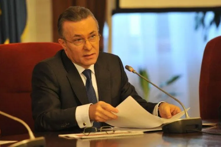 VIDEO Diaconescu arată, la podcastul „Cum e, de fapt?”, de ce PNL ar trebui să guverneze cu PSD