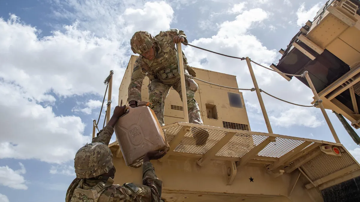 Efectele blocadei SUA asupra strâmtorii Ormuz: Iranul, fără bani, probleme pentru China Foto: US Centcom