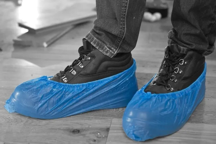 Botoșei obligatorii la Spitalul de Copii din Iași (sursa: ziaruldeiasi.ro)