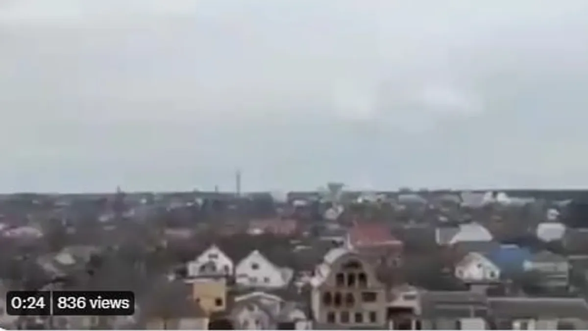 Rușii bombardează o clinică oncologică în Nicolaev. Orașul e bombardat de azi-dimineață. Sursă: Captură video Twitter 