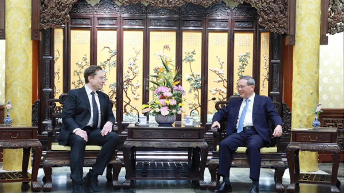 Musk, o figură adorată în China (sursa: mfa.gov.cn)