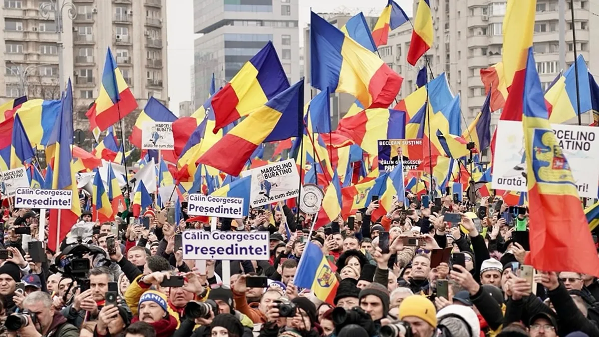 Sinecură și suveranitate, cele mai căutate cuvinte, în 2025, pe dexonline.ro Foto: Facebook Calin Georgescu