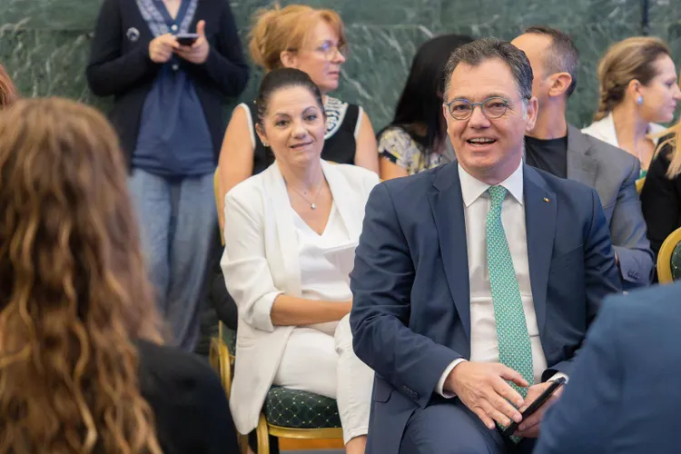 Concedierile la Cancelaria premierului, condusă de omul lui Bolojan, blocate de pesedistul de la SGG, Radu Oprea Foto: Facebook Radu Oprea