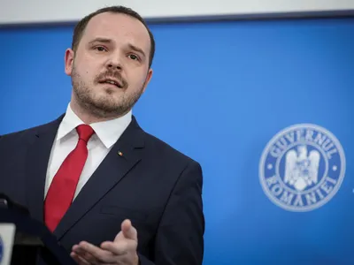 Ministrul Sănătății negociază cu Pfizer (sursa: Facebook/Alexandru Rogobete)