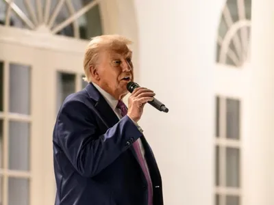 Rusia amenințată cu sancțiuni de Trump (sursa: Facebook/The White House)