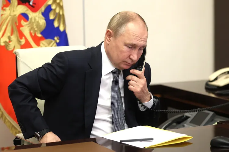 Putin vrea să suprime telefonul roșu (sursa: kremlin.ru)