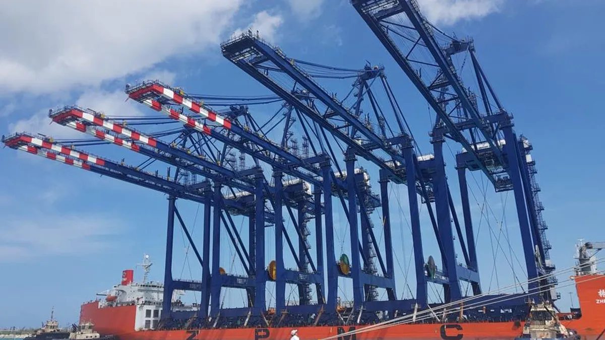 Cum spionează China comunistă în SUA Foto: Freeport Ship Services