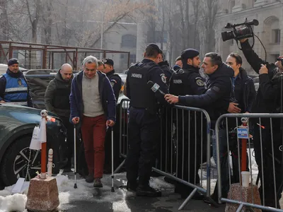 Pe Călin Georgescu l-a apucat mersul la toaletă când l-au oprit procurorii Foto: Inquam/Madalina Norocea