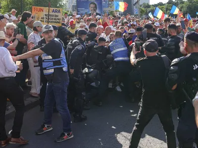 Protest împotriva Guvernului, jandarmii au intervenit (sursa: Inquam Photos/Octav Ganea)