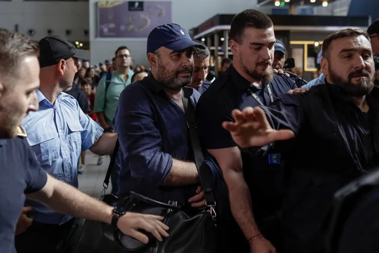 Tablourile lui Vâlcov, scoase la licitație (sursa: Inquam Photos/Octav Ganea)