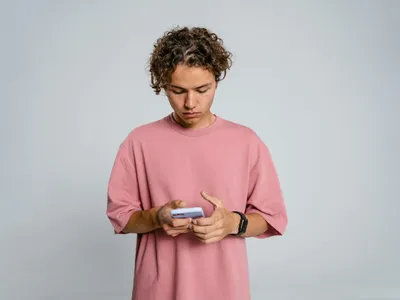 Portugalia, fără rețele sociale pentru minori (sursa: Pexels/MART PRODUCTION)