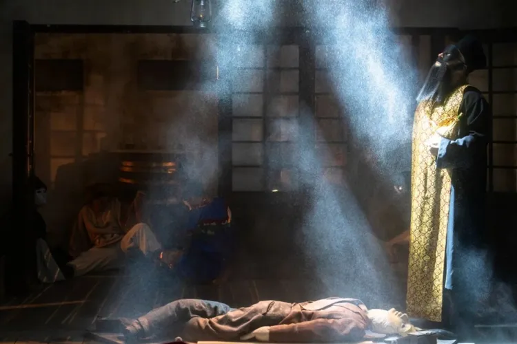 Accident la teatrul din Iași, tavan prăbușit (sursa: ziaruldeiasi.ro)