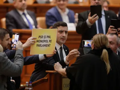 Lovitură pentru propaganda aurist-șoșocistă Foto Inquam/George Calin