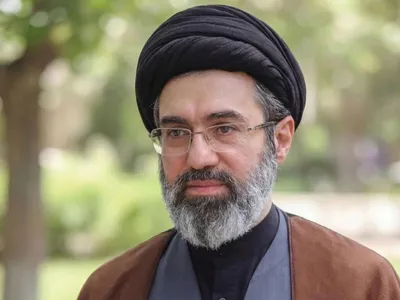 Mojtaba Khamenei, cu răni grave, dar lucid (sursa: X/IRNA News Agency)