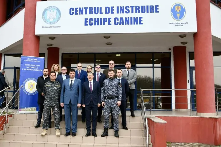 În plină dezbatere privind limitarea pensiilor speciale, vameșii cer și ei acest privilegiu Foto: Autoritatea Vamala