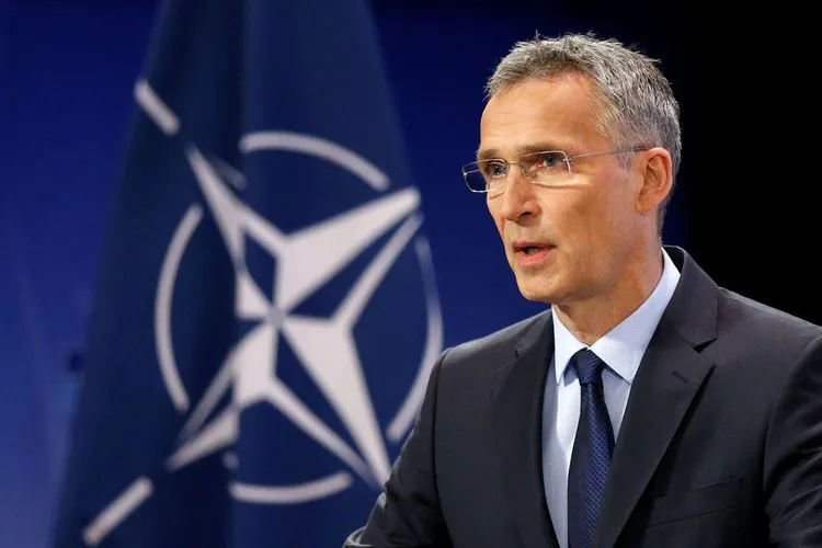 NATO va oferi sprijin militar pentru sprijinirea tranziției Ucrainei la arme moderne, afirmă șeful alianței