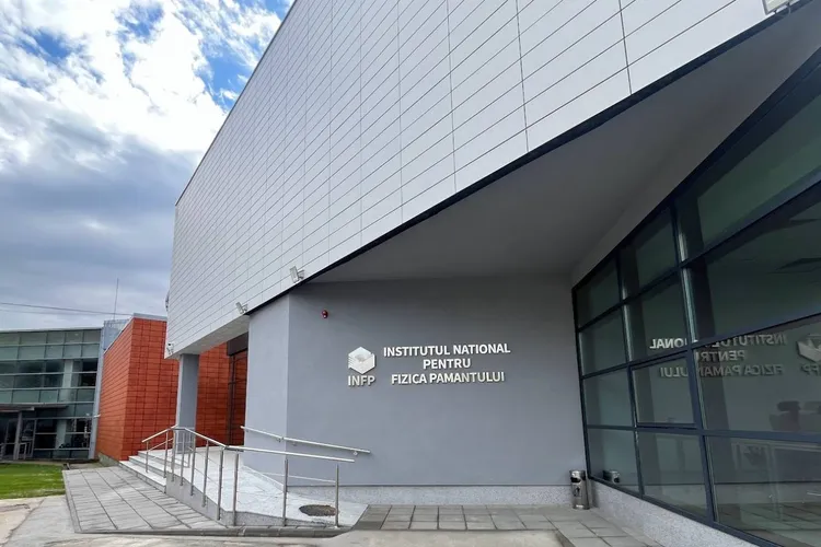 Două cutremure succesive în România (sursa: Facebook/Institutul Național de Cercetare-Dezvoltare pentru Fizica Pământului)