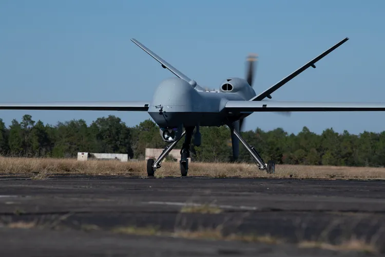 Rușii, aroganți după incidentul dronei prăbușite (sursa: defense.gov)
