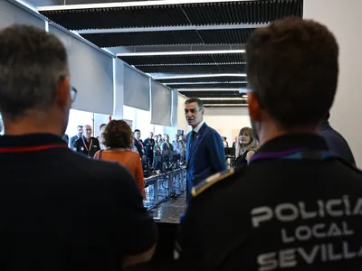 Socialiștii spanioli au interzis la prostituate (sursa: Facebook/Pedro Sánchez Pérez-Castejón)