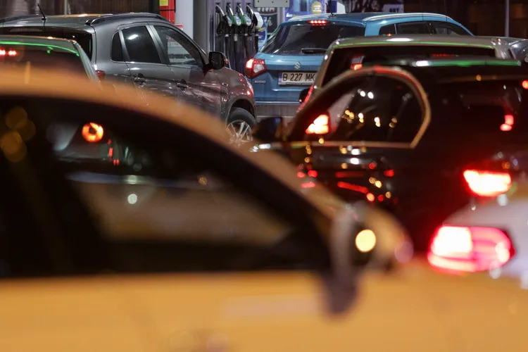 Panica indusă de Antena 3 și RTV în emisiuni, despre război si prețul benzinei. Sursă imagine: Inquam Photos - Octav Ganea 