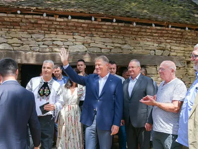 Automobile Bavaria, 220 milioane lei, datorii. Iohannis, la "Săptămâna Haferland" (sursa: Facebook/Klaus Iohannis)