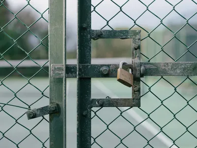 Iași, sute de firme își suspendă activitatea (sursa: Pexels/ Ellie Burgin)