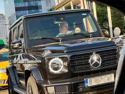 Mihai Tudose, fotografiat la volanul unui Mercedes Foto: Facebook