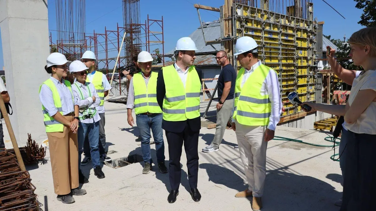 Un spital nou construit la Tecuci (sursa: Facebook/Alexandru Rogobete)