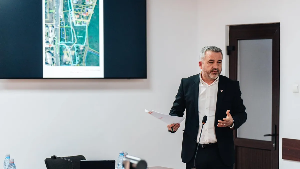 Cimitirul „Eternitatea” (Vaslui), alunecări de teren (sursa: Facebook/Lucian Braniste)