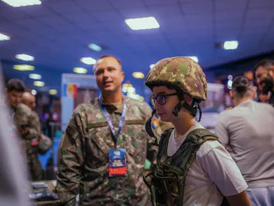 Serviciul militar obligatoriu, respins de români (sursa: Facebook/MApN)