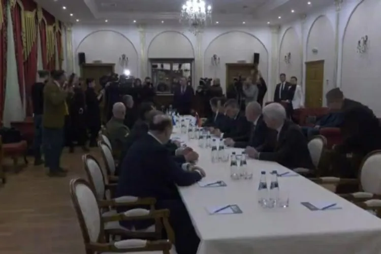 Negocierile Ucrainei cu Rusia s-au încheiat. Ucraina a cerut retragerea tuturor trupelor rusești, inclusiv din Donbas și Crimeea