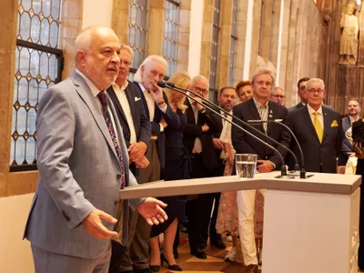 Pensionarul care era consul la Bonn, Dan Moraru, rechemat, după acuzații de jaf și dezinteres Foto: Ministerul de Externe