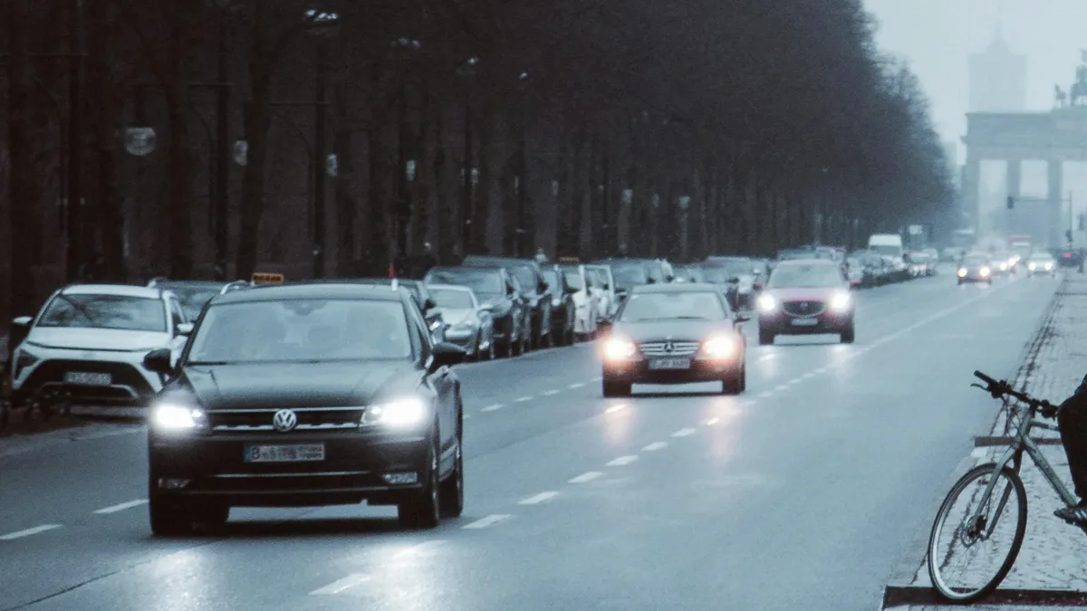 În ce țări se găsesc cele mai bune mașini rulate (sursa: Pexels/George Frewat)