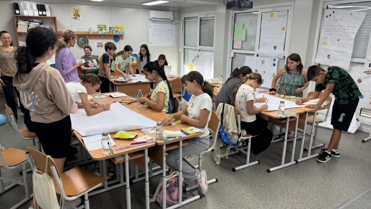 Profesori pentru copiii din comunitățile sărace (sursa: ziaruldeiasi.ro)