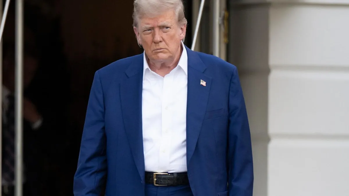 SUA reduc livrările armelor către Ucraina (sursa: Facebook/The White House)