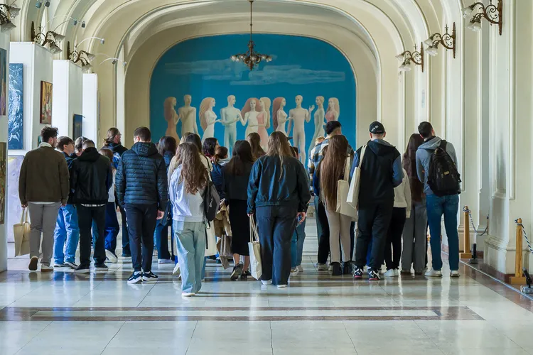 Digitalizarea universitară sfârșește tot la ghișeu (sursa: Facebook/Universitatea „Alexandru Ioan Cuza” din Iași)