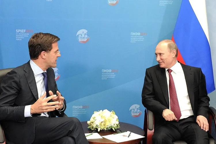 Importurile din Rusia ale Olandei au crescut cu 74% Foto: Mark Rutte și Vladimir Putin, 2013 Kremlin.ru