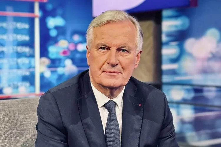 Născut în chinuri, guvernul Barnier a fost, în sfârșit, prezentat: Executivul Franței are 39 de miniștri și o viață incertă
