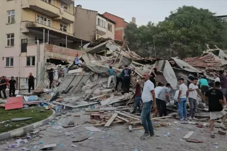 Cutremur de 6,1 grade în Turcia (sursa: milliyet.com.tr)