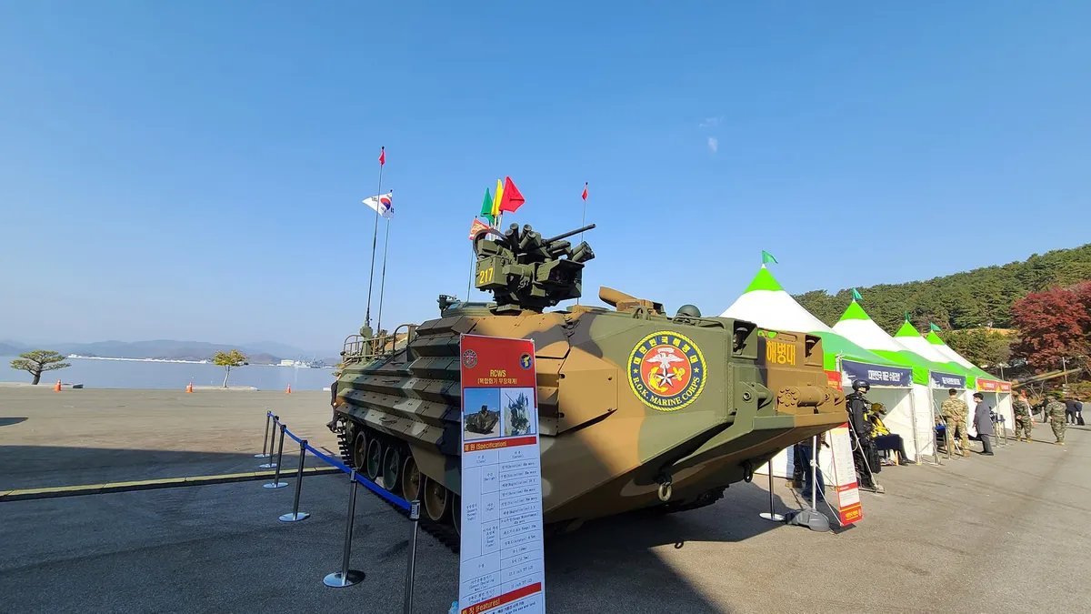 Coreenii vor demara construirea unei fabrici de blindate Foto: Facebook Hanwha