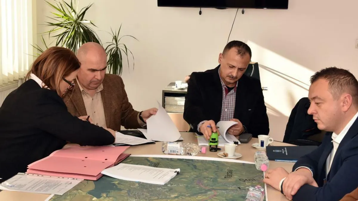 În Bihor, 25% din primării nu pot asigura nici salariile angajaților Foto: Facebook CJ Bihor