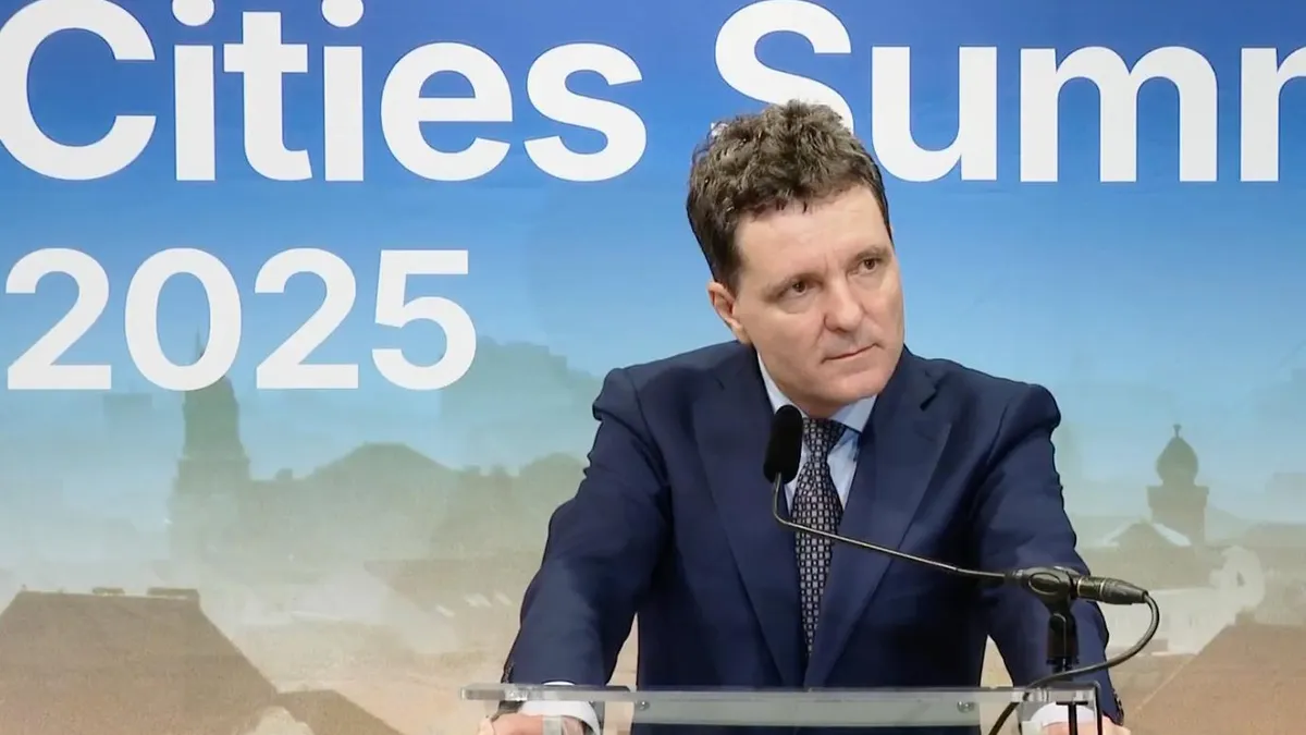 Preşedintele promite transparenţă privind anularea alegerilor (sursa: Facebook/Nicușor Dan)