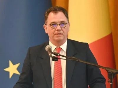 VIDEO Corupția din Romarm, protejată și controlată de pesedistul Radu Oprea. Cum a tras acesta sforile (Radu Miruță, invitat la podcastul "Cum e, de fapt?")